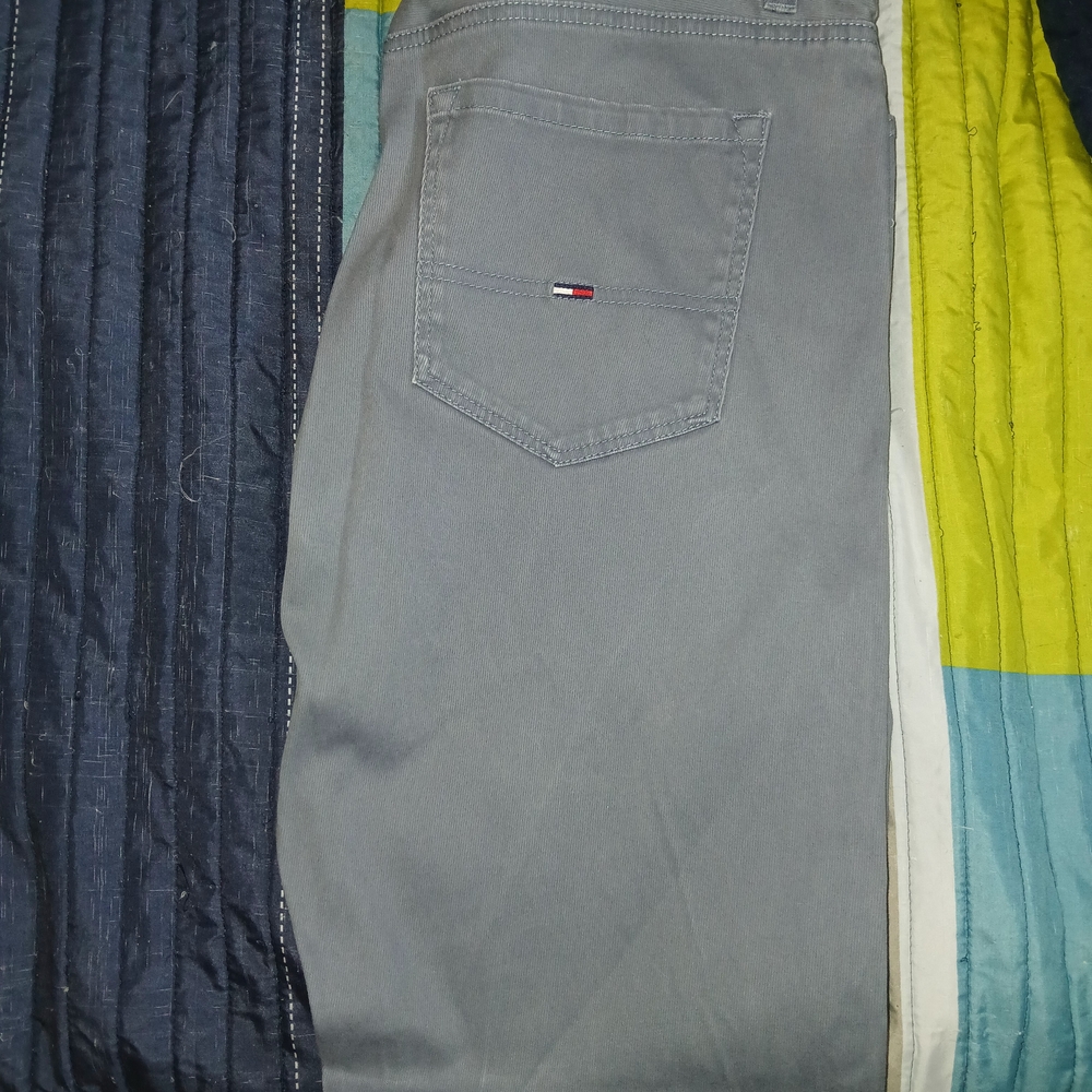 Tommy Hilfiger Men's Slim Jeans in Light Blue